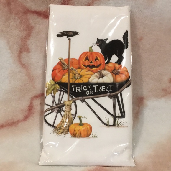 mary lake thompson Other - Trick or Treat Halloween Designer Kitchen Towel NWT mary lake thompson 30”x30”